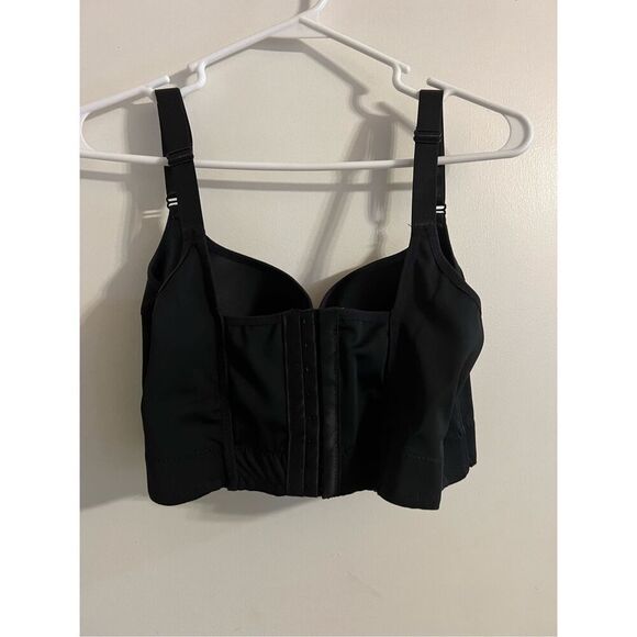 Black size 42F underwire 8 hook Bra lightweight and supportive! - Picture 2 of 6